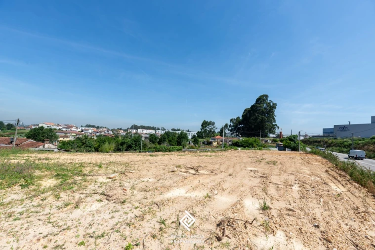 Terreno para Venda em Pedroso e Seixezelo Foto 4