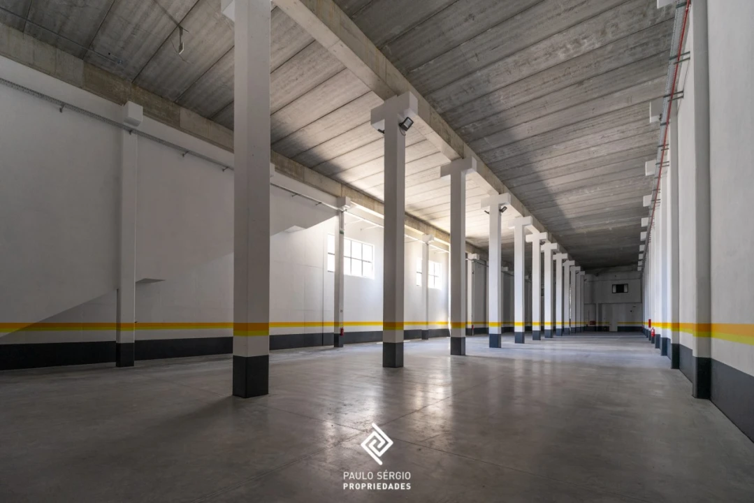 Armazém para Venda em Canedo, Vale e Vila Maior Foto 3