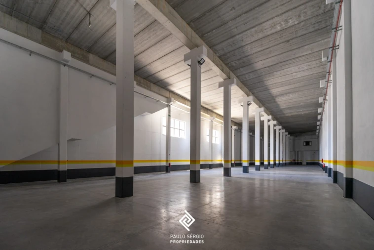 Armazém para Venda em Canedo, Vale e Vila Maior Foto 3