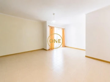 Apartamento T2 para Venda em Arrifes