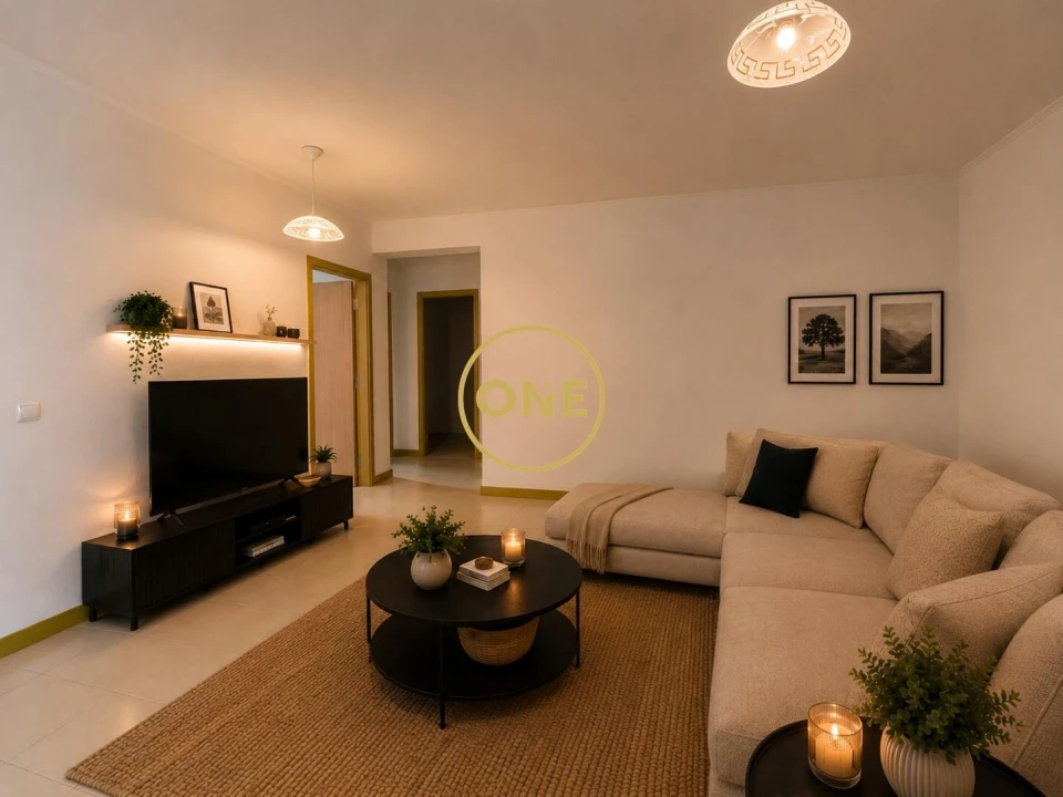 Apartamento T2 para Venda em Arrifes Foto 6