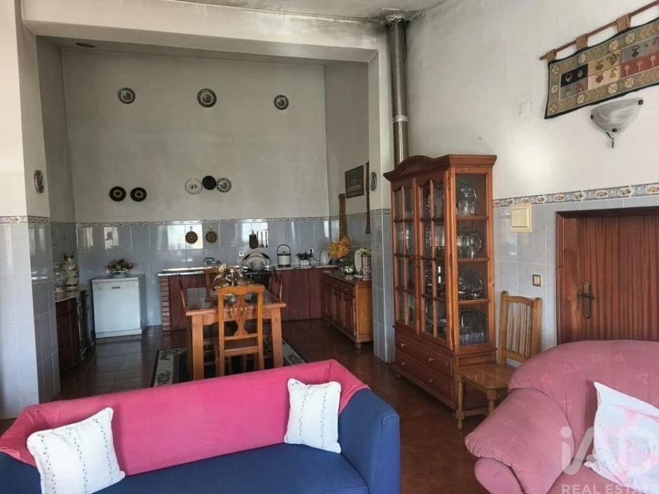 Moradia T5 para Venda em Paranhos Foto 36