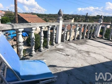 Moradia T5 para Venda em Paranhos