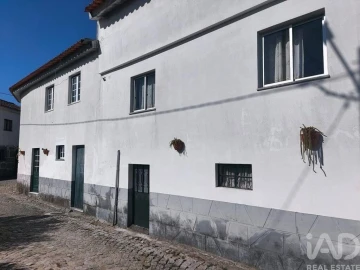 Moradia T5 para Venda em Paranhos