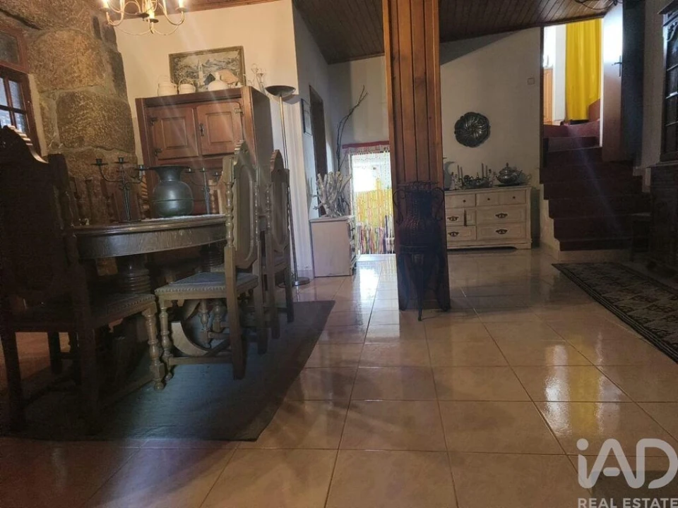 Moradia T5 para Venda em Paranhos Foto 2