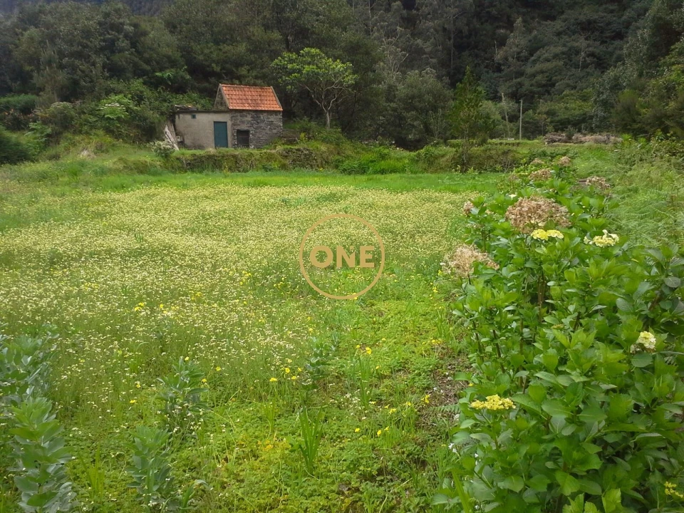 Terreno para Venda em Seixal Foto 2