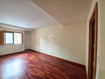 Apartamento T3 para Venda em Arcos de Valdevez (São Paio) e Giela