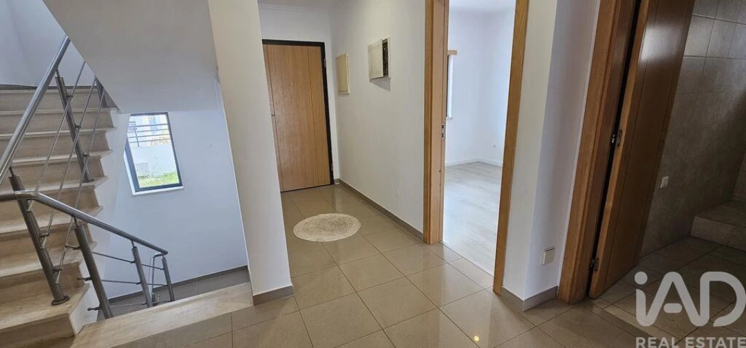 Moradia T5 para Venda em Laranjeiro e Feijó Foto 13