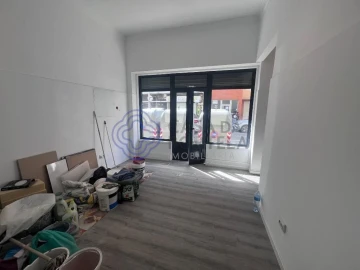Loja para Arrendamento em Alto do Seixalinho, Santo André e Verderena