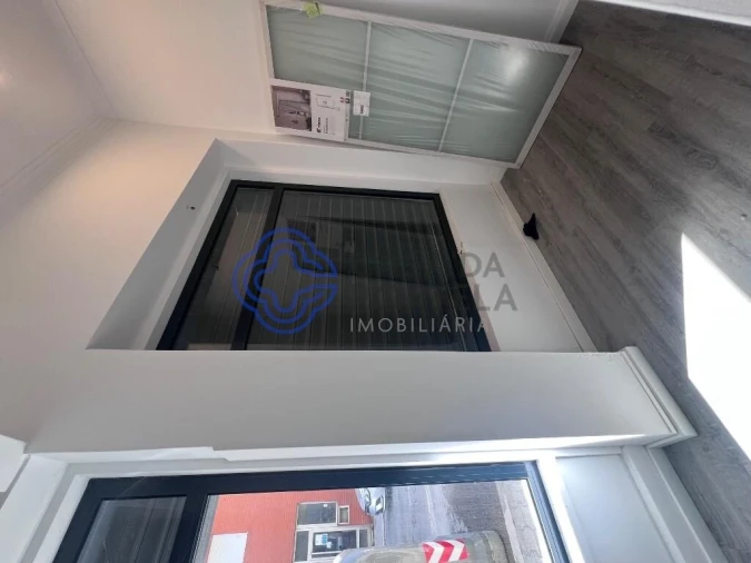 Loja para Arrendamento em Alto do Seixalinho, Santo André e Verderena Foto 3