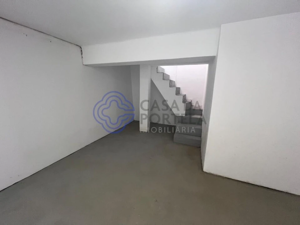 Loja para Arrendamento em Alto do Seixalinho, Santo André e Verderena Foto 5