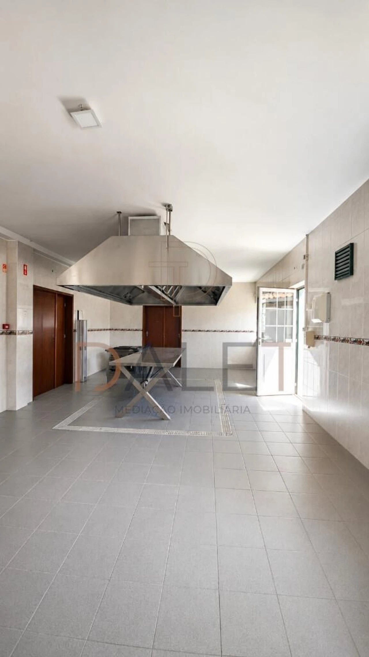 Quinta T5 para Venda em A dos Cunhados e Maceira Foto 27