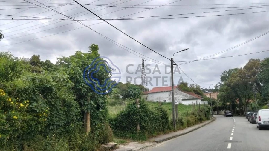 Terreno para Venda em Fânzeres e São Pedro da Cova Foto 7
