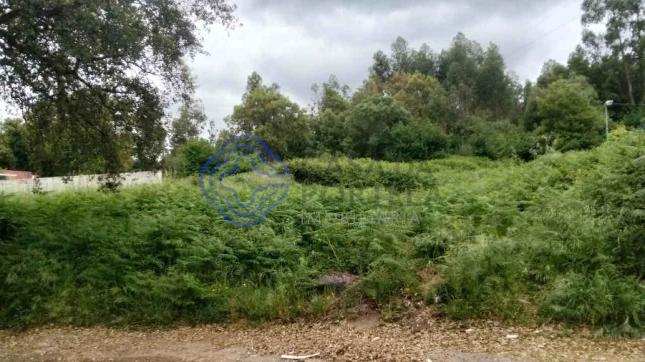 Terreno para Venda em Fânzeres e São Pedro da Cova Foto 8