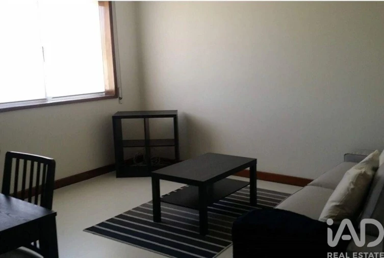 Apartamento T1 para Arrendamento em Antas e Abade de Vermoim Foto 8