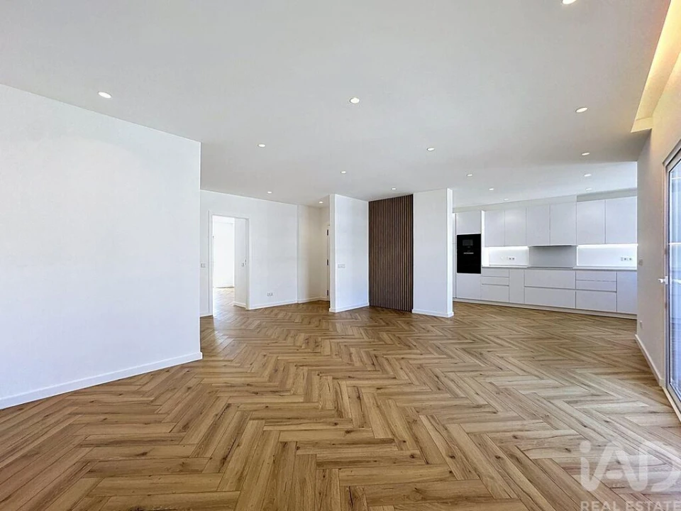 Apartamento T2 para Venda em Quarteira Foto 14