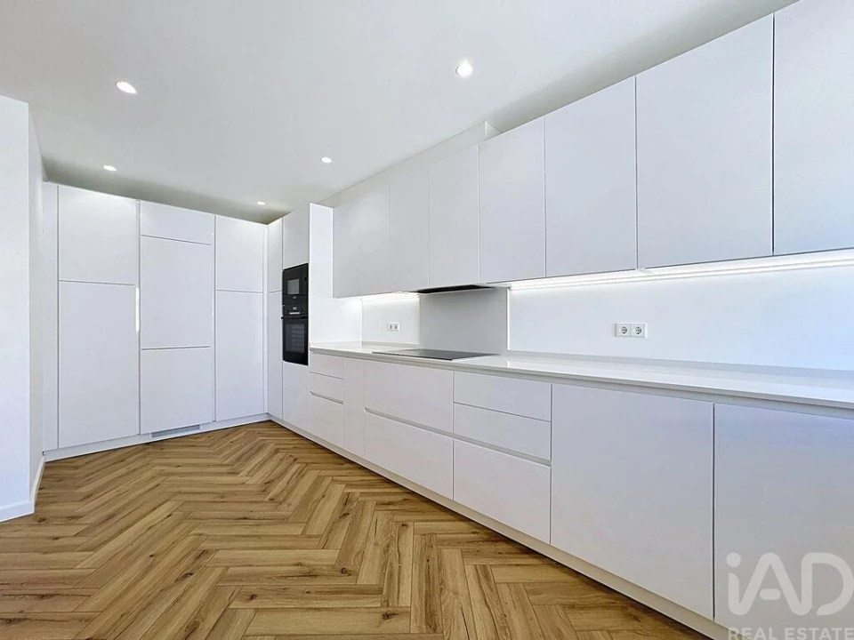 Apartamento T2 para Venda em Quarteira Foto 15