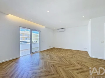 Apartamento T2 para Venda em Quarteira