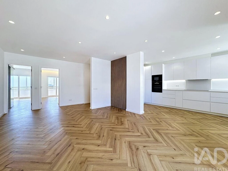 Apartamento T2 para Venda em Quarteira Foto 1