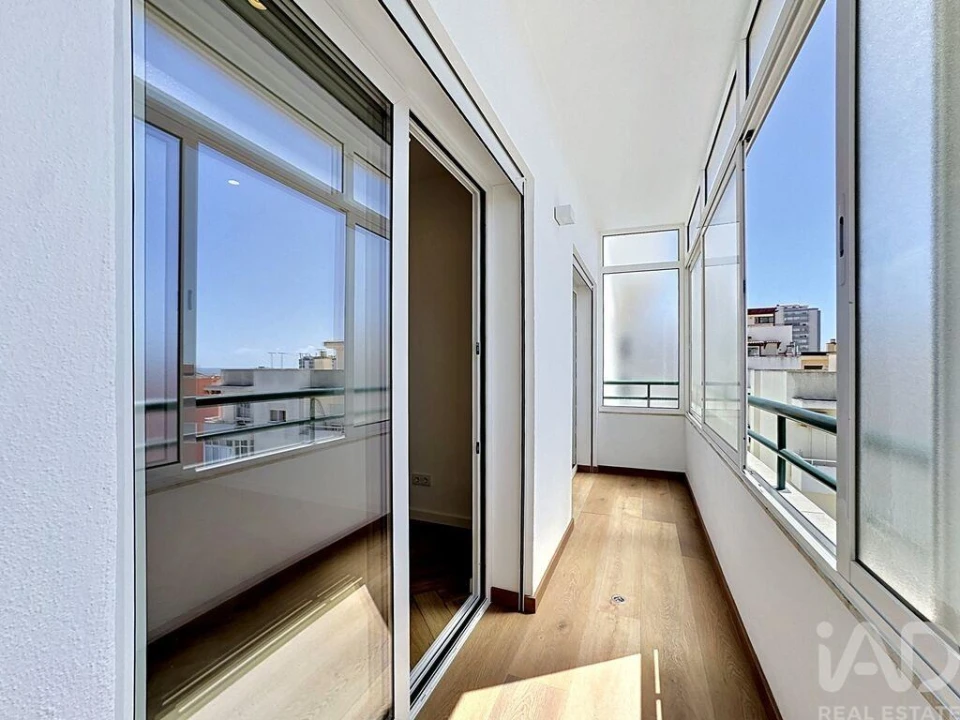Apartamento T2 para Venda em Quarteira Foto 13