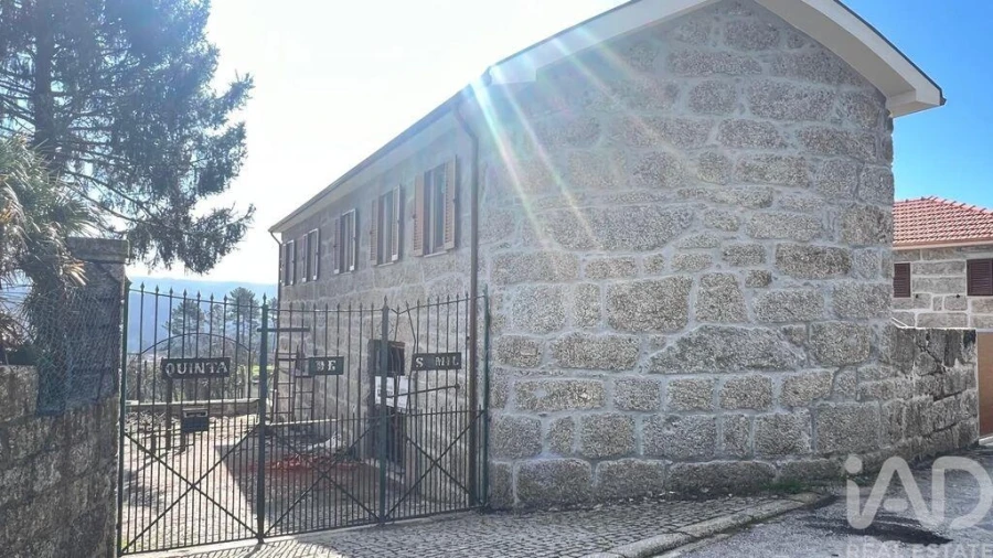 Terreno para Venda em Astromil Foto 2