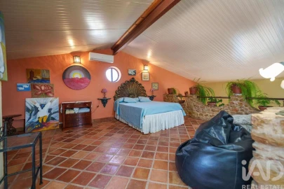 Moradia T3 para Venda em Quelfes