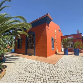 Moradia T3 para Venda em Quelfes