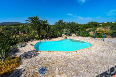 Moradia T3 para Venda em Quelfes