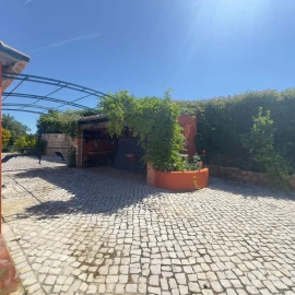 Moradia T3 para Venda em Quelfes