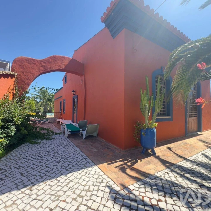 Moradia T3 para Venda em Quelfes Foto 3