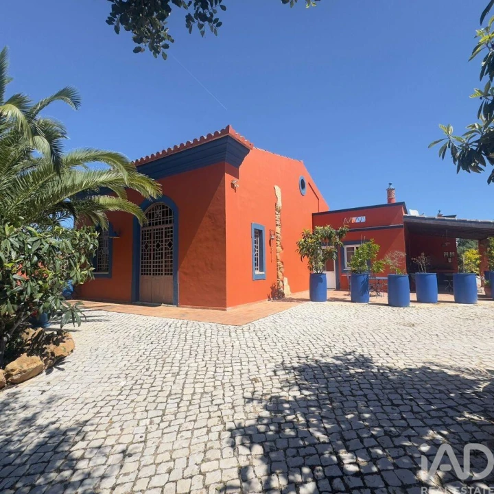 Moradia T3 para Venda em Quelfes Foto 1