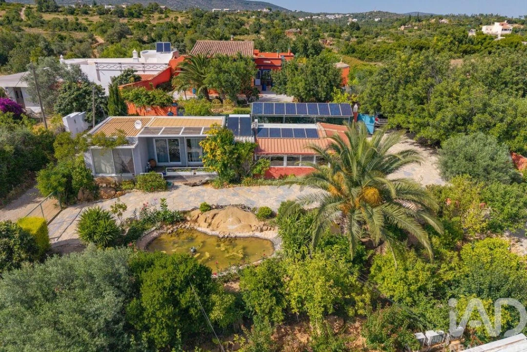 Moradia T3 para Venda em Quelfes Foto 37
