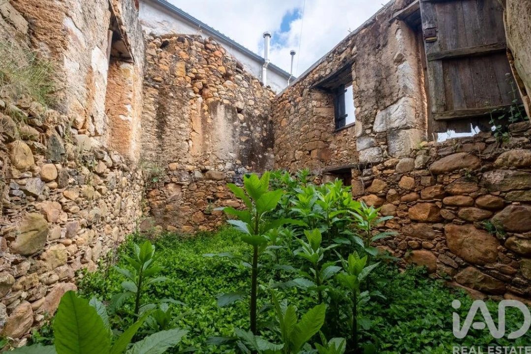 Moradia T2 para Venda em Sarzedo Foto 35