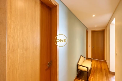 Apartamento T3 para Venda em Funchal (São Pedro)