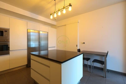 Apartamento T3 para Venda em Funchal (São Pedro)