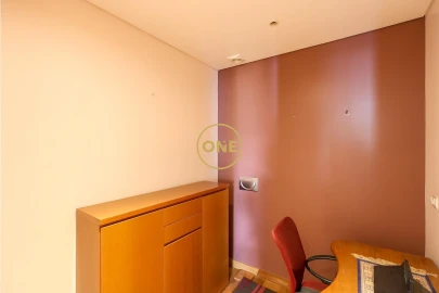 Apartamento T3 para Venda em Funchal (São Pedro)