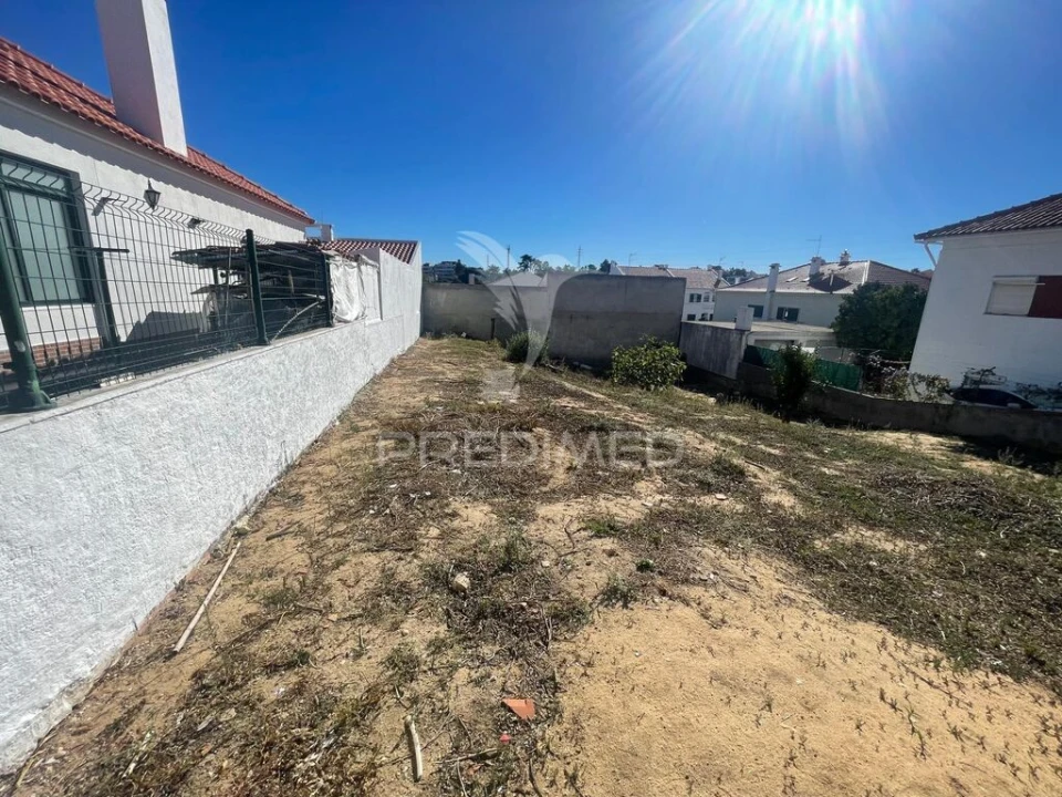 Terreno para Venda em Charneca de Caparica e Sobreda Foto 8
