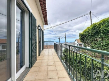 Moradia T3 para Venda em Funchal (Santa Maria Maior)