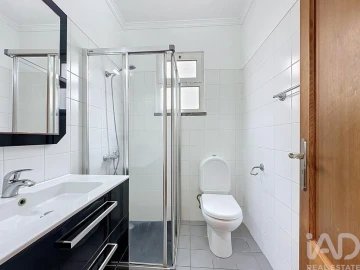 Moradia T3 para Venda em Funchal (Santa Maria Maior)