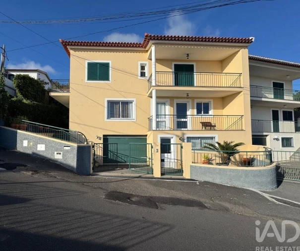 Moradia T3 para Venda em Funchal (Santa Maria Maior)
