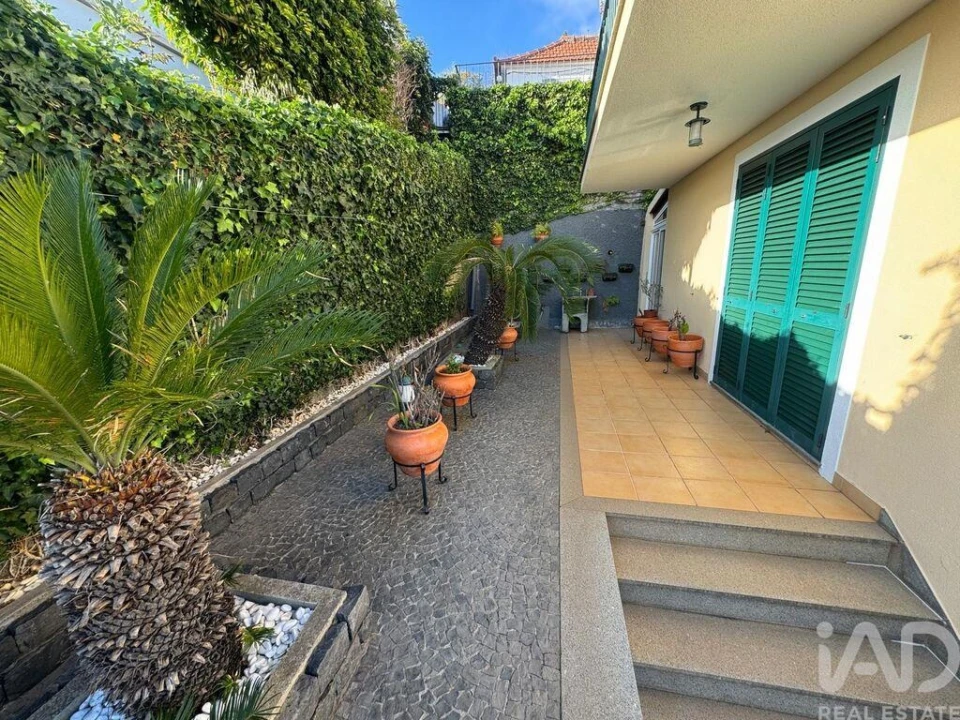 Moradia T3 para Venda em Funchal (Santa Maria Maior) Foto 3