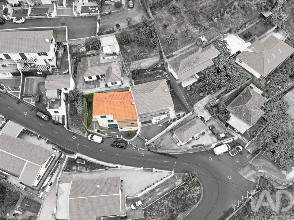 Moradia T3 para Venda em Funchal (Santa Maria Maior) Foto 38