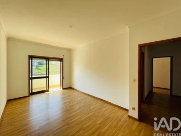 Apartamento T3 para Venda em Subportela, Deocriste e Portela Susã