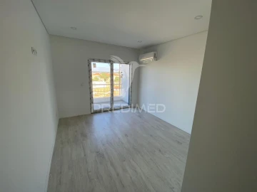 Apartamento T3 para Venda em Seixal, Arrentela e Aldeia de Paio Pires