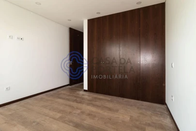 Moradia T3 para Venda em Santa Maria da Feira, Travanca, Sanfins e Espargo