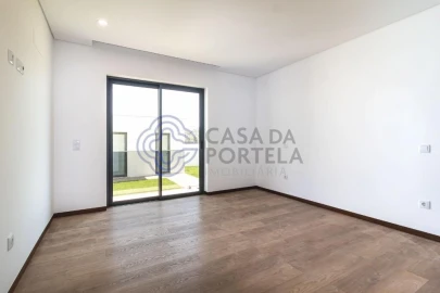Moradia T3 para Venda em Santa Maria da Feira, Travanca, Sanfins e Espargo