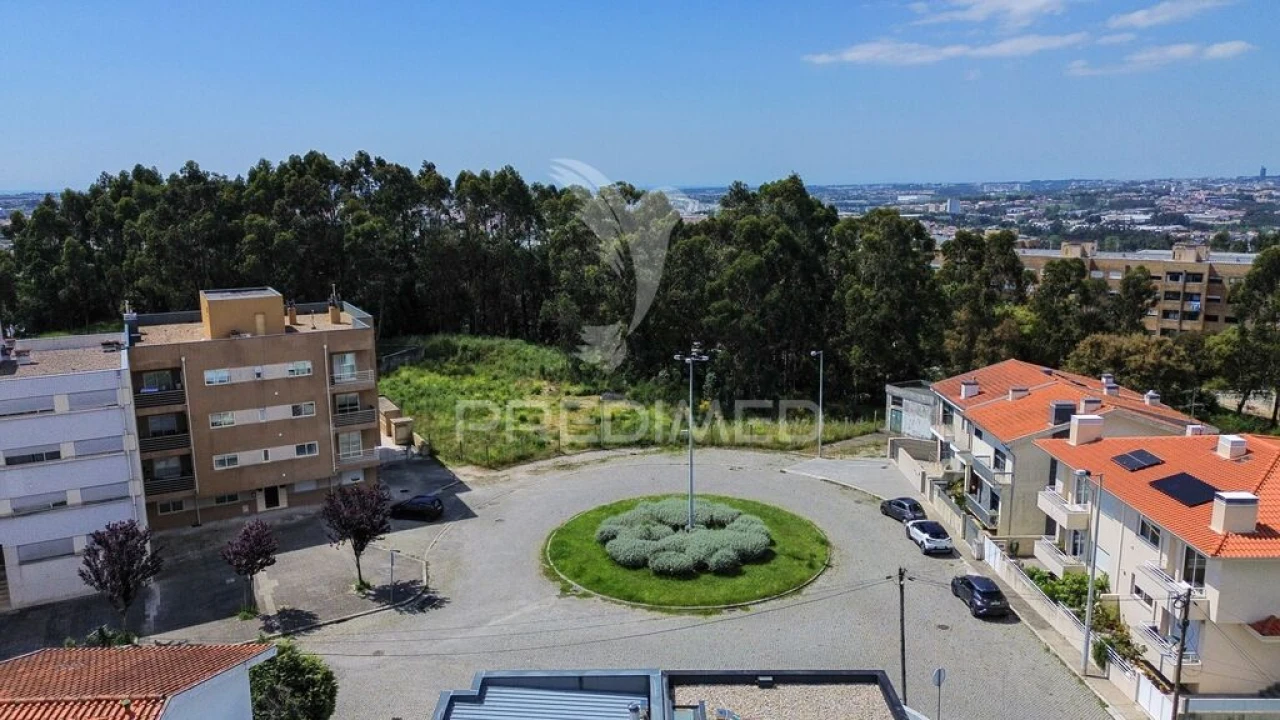 Apartamento T1 para Venda em Pedrouços Foto 17