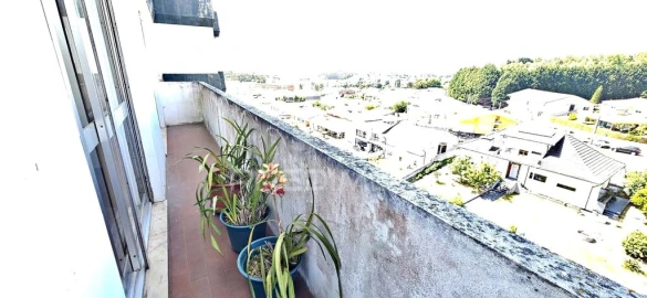 Apartamento T3 para Venda em Nogueira e Silva Escura