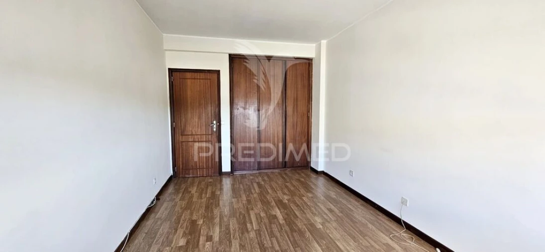 Apartamento T3 para Venda em Nogueira e Silva Escura Foto 9