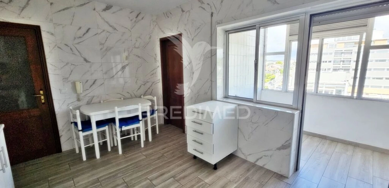 Apartamento T3 para Venda em Nogueira e Silva Escura Foto 4